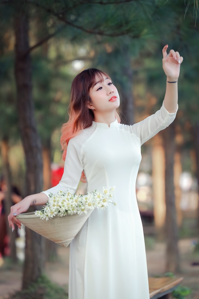 手枪与玫瑰 166网主播